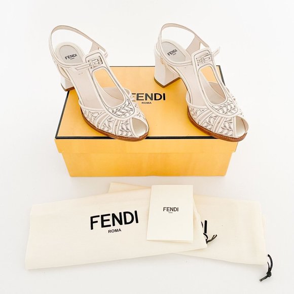 Fendi Chameleon Pumps US US Ivory Block High Heel Mary
